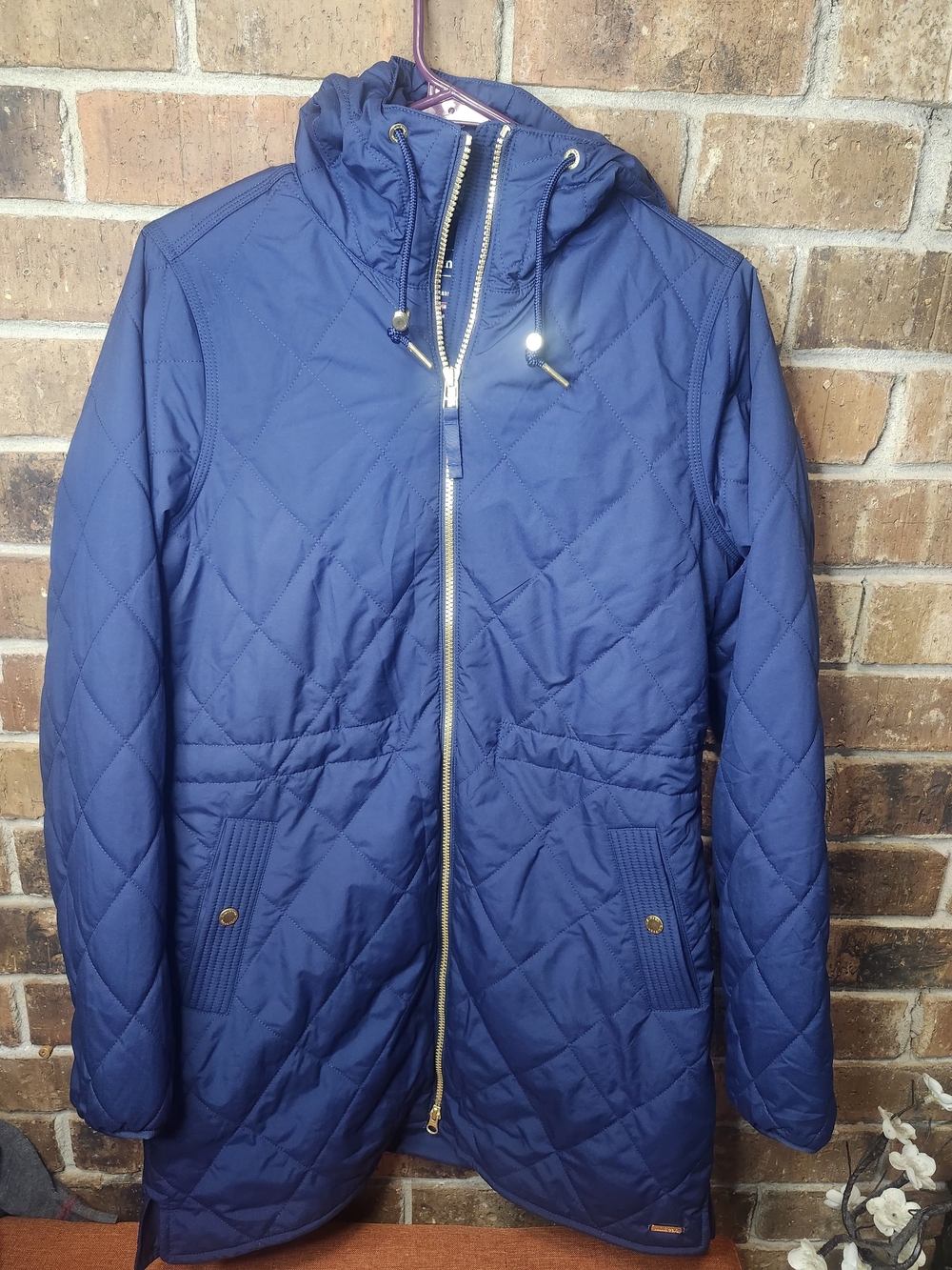 L.L. Bean Women's Quilted Hooded Puffer Jacket in Navy